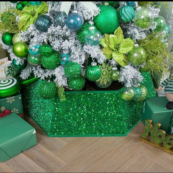 Christmas Tree - Picture 4 of 5